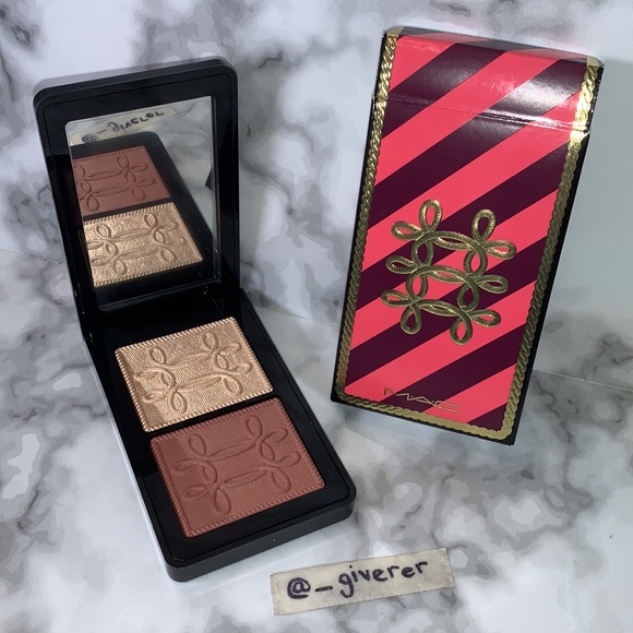 MAC Cosmetics Other - Nutcracker Sweet Copper Face Compact Extra Dimension Skinfinish MAC Highlighter